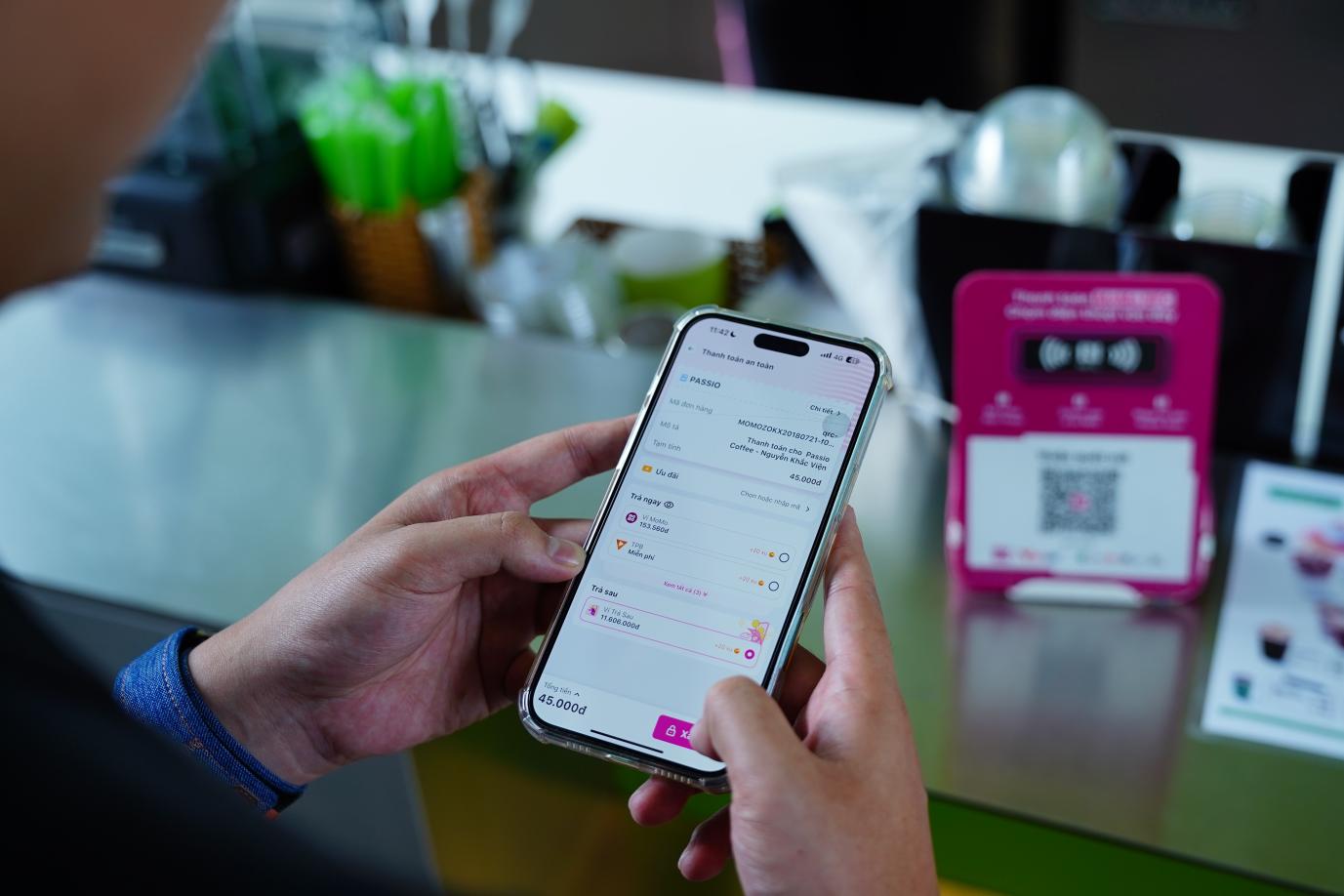 Minh họa sự kết hợp của ngân hàng và fintech